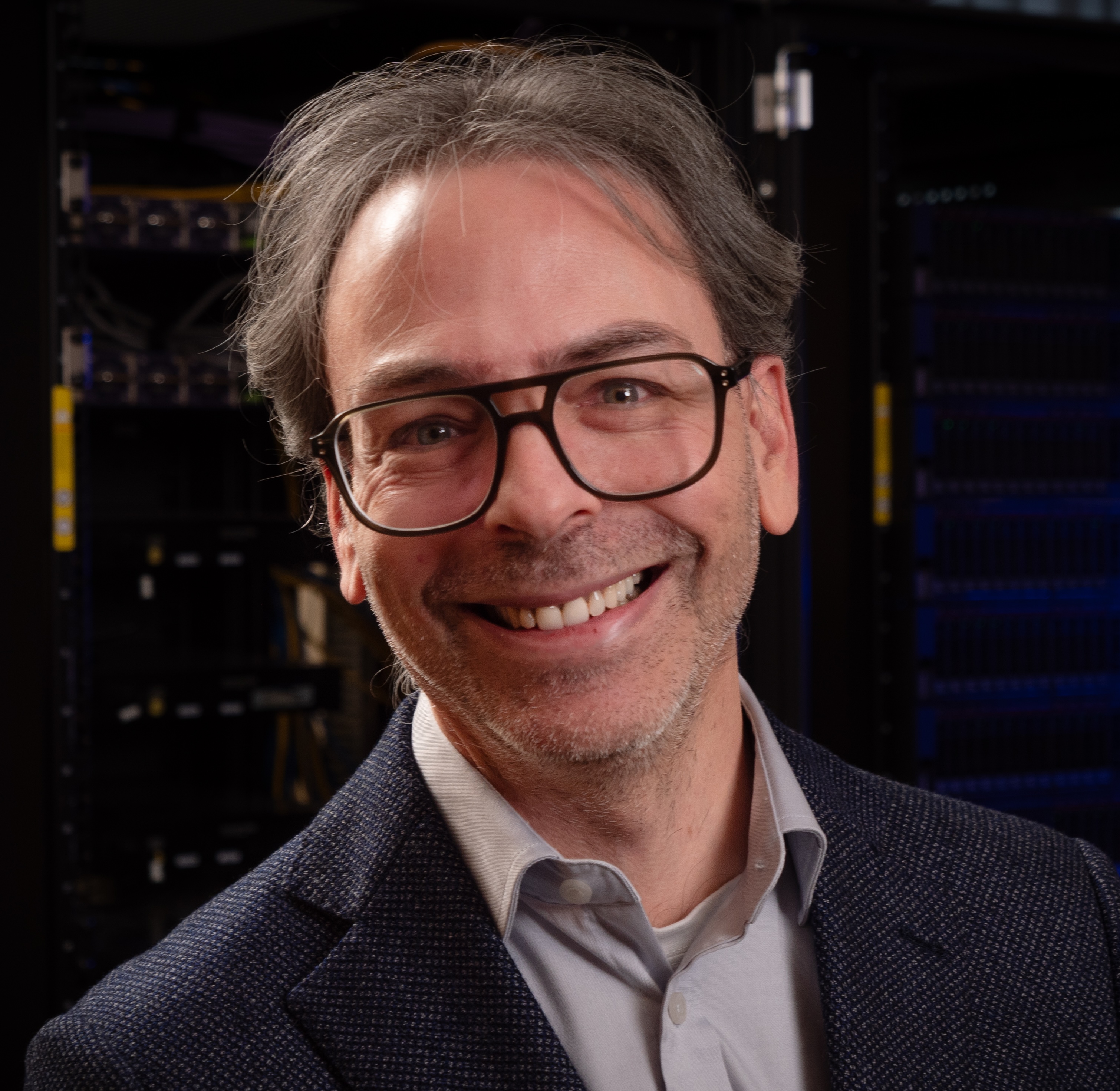 Prof. Amir Karton